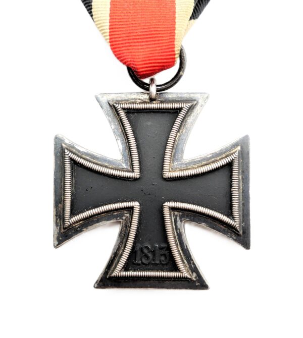 Eisernes Kreuz 2. Klasse 1939 – Hersteller 24 (Arbeitsgemeinschaft der Hanauer Plakettenhersteller, Hanau am Main) – Mit der seltenen, kleinen Verleihungstüte – Bild 3
