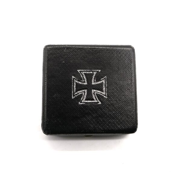 Eisernes Kreuz 1. Klasse an Schraubscheibe – Hersteller L/52 (C. F. Zimmermann, Pforzheim) – Im privat beschafften Etui – EK – Bild 7