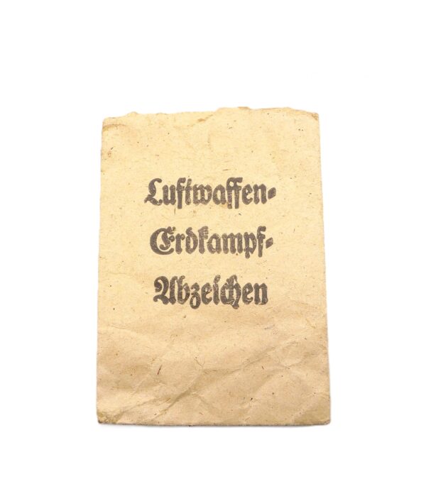 Erdkampfabzeichen der Luftwaffe – Mit der Verleihungstüte – Hersteller J. E. Hammer & Söhne, Geringswalde – Tüte – EKA – Bild 6