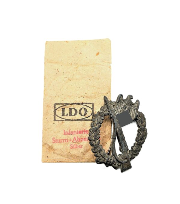Infanterie Sturmabzeichen Silber – Hersteller R.S. (Rudolf Souval, Wien) – Mit der LDO Verleihungstüte – ISA