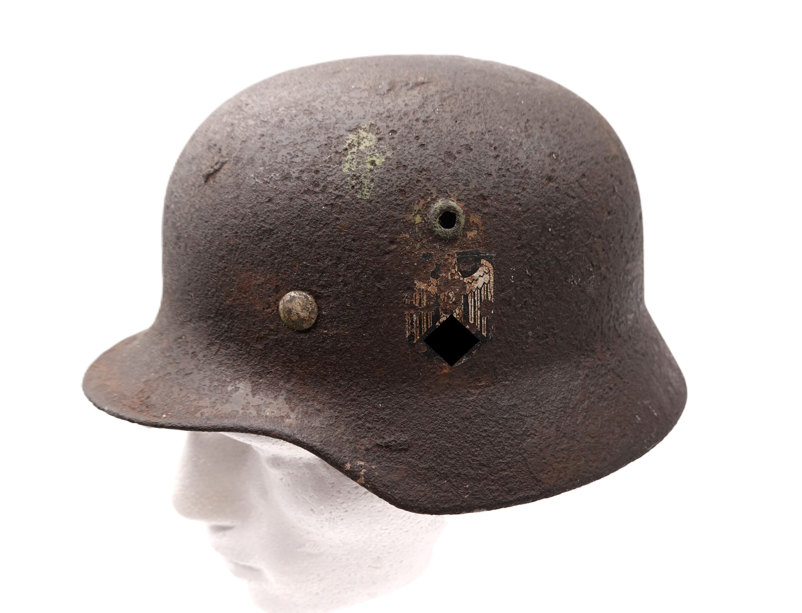 Stahlhelm mit einem Emblem - Detail - Helm - Glocke - Heer - Wehrmacht – Bild 2
