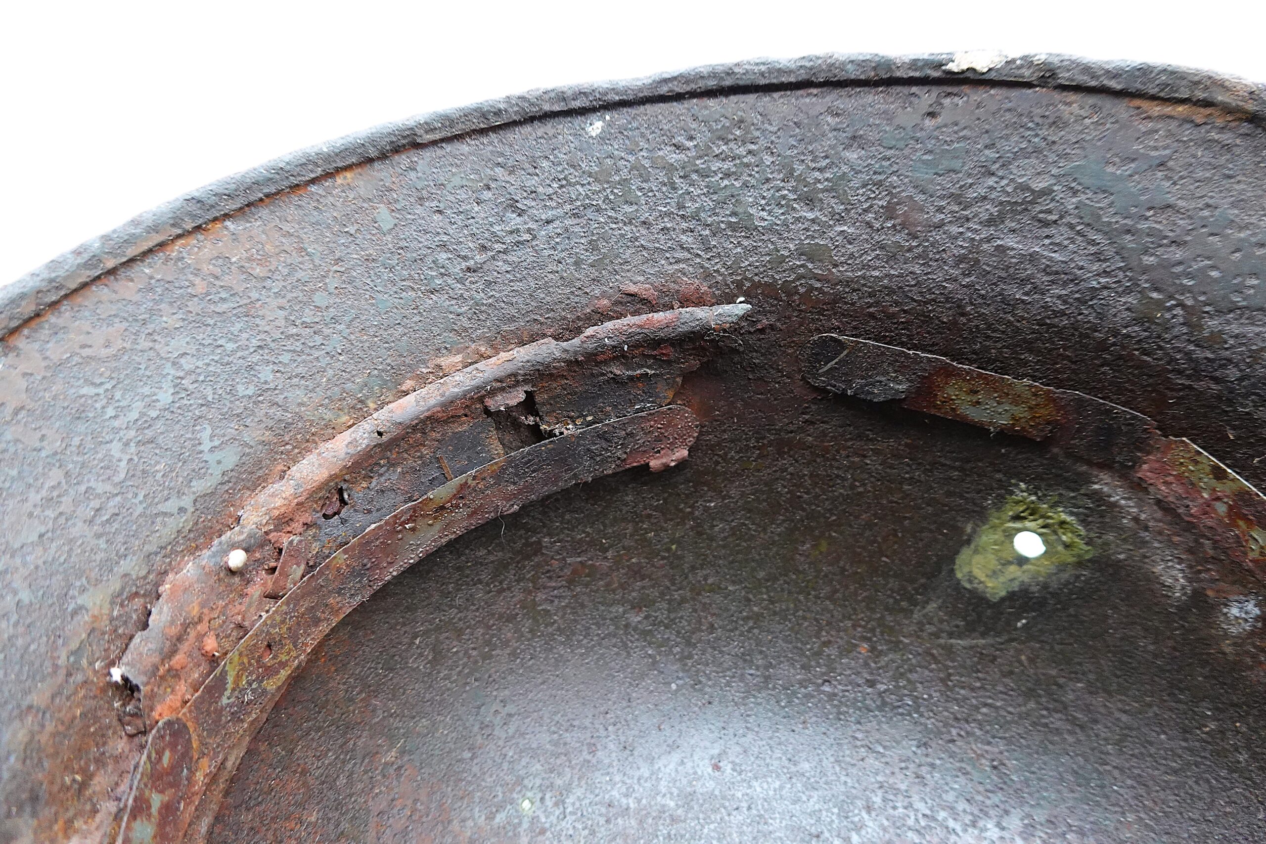 Stahlhelm mit einem Emblem - Detail - Helm - Glocke - Heer - Wehrmacht – Bild 10