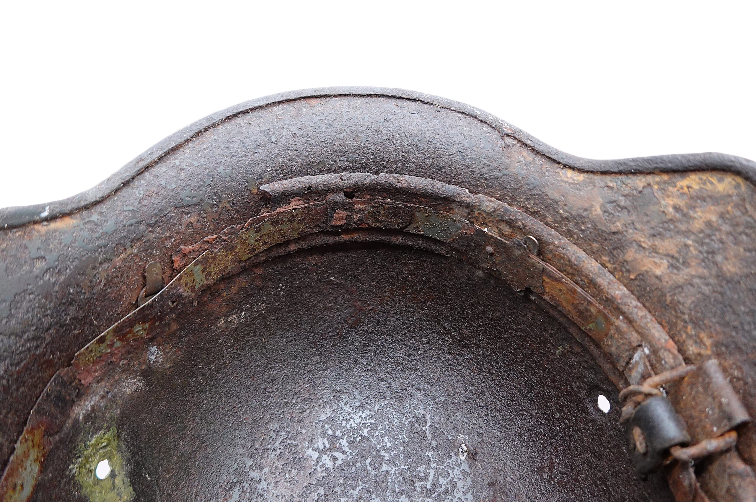 Stahlhelm mit einem Emblem - Detail - Helm - Glocke - Heer - Wehrmacht – Bild 13