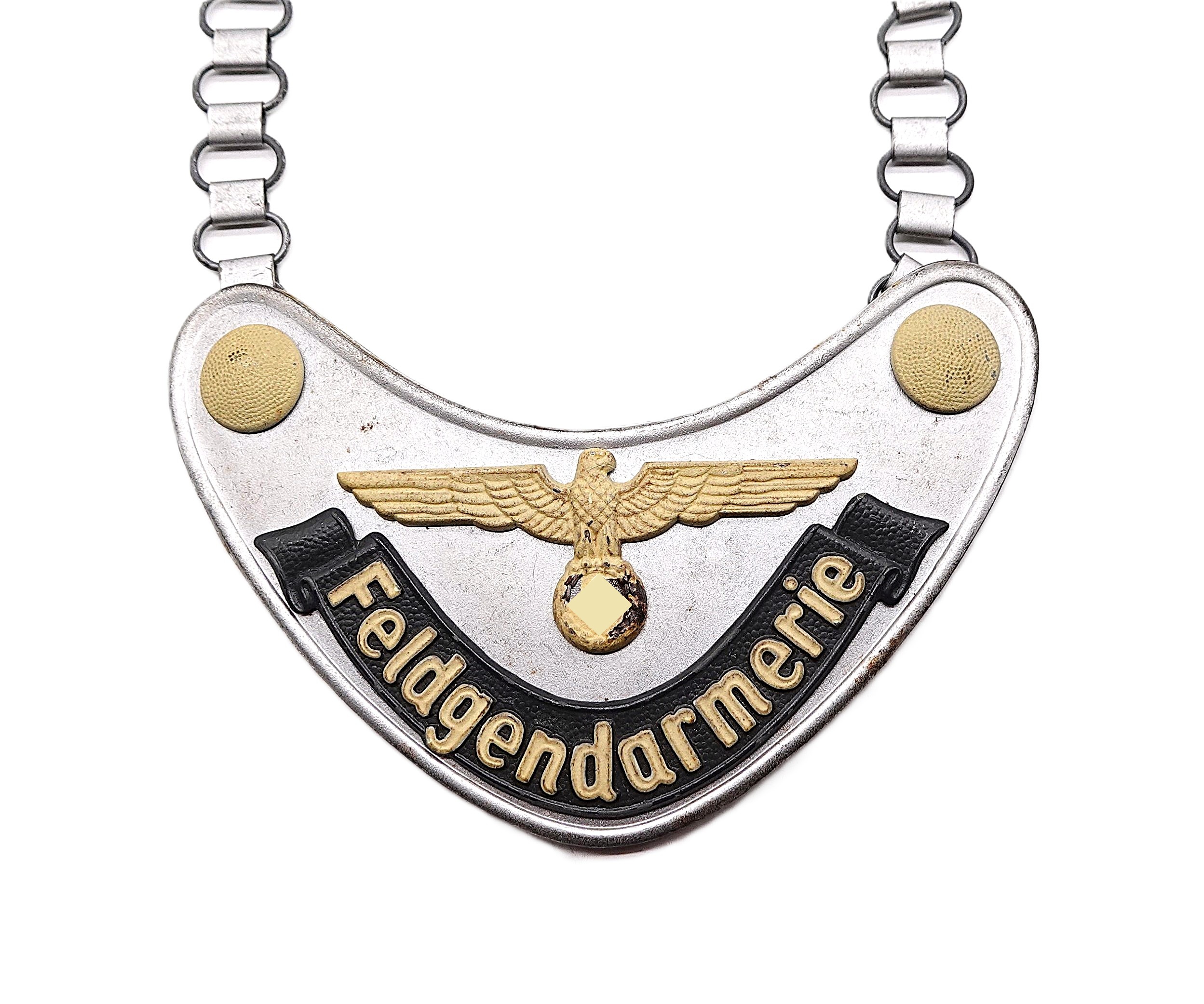 Ringkragen Feldgendarmerie - Komplett mit der Kette - Hersteller J. C. Maedicke, Berlin – Bild 3