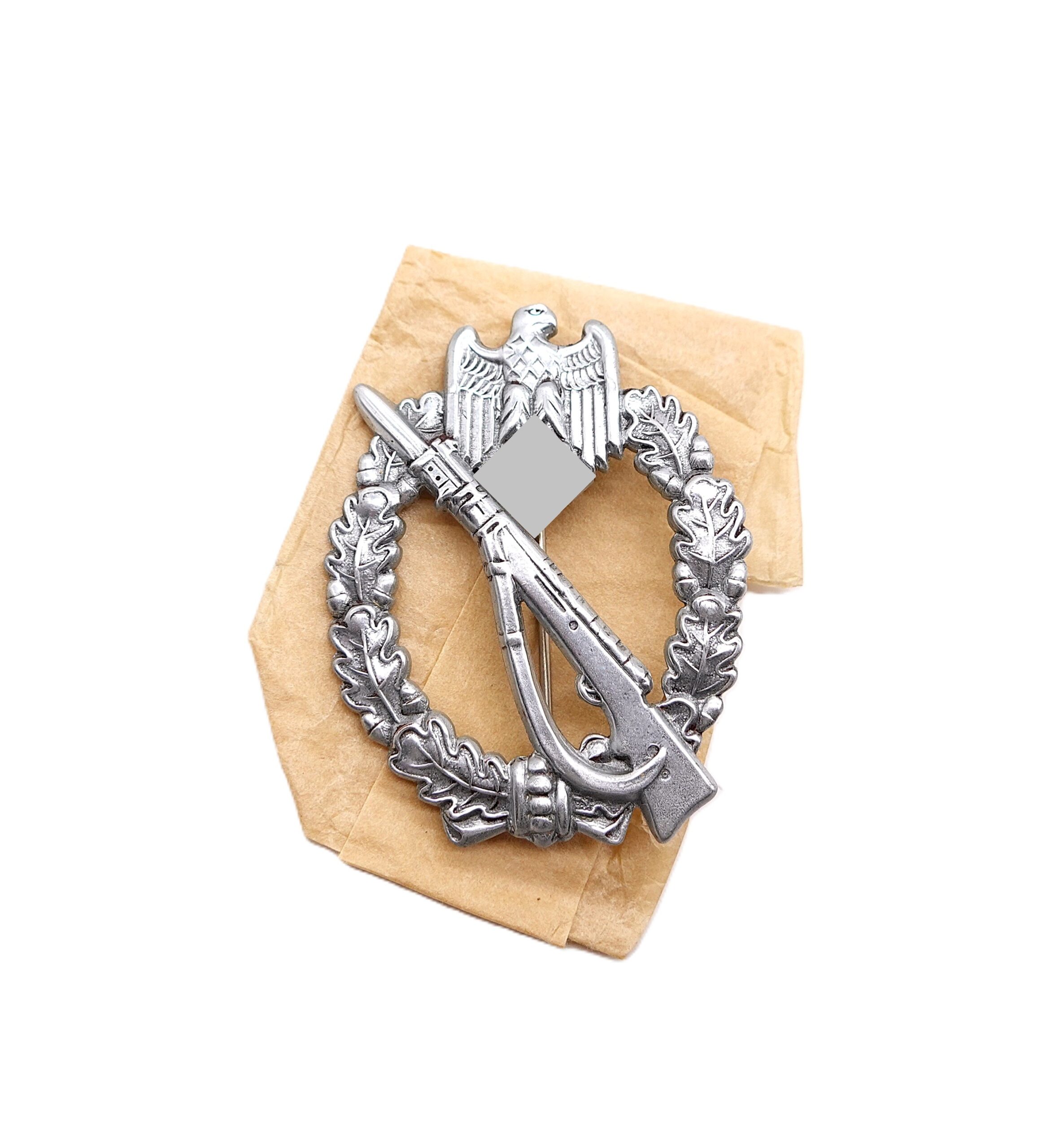 Infanterie Sturmabzeichen Silber – Mit der Schachtel - Hersteller JFS (Josef Feix & Söhne, Gablonz) – ISA - Ungetragen – Bild 2