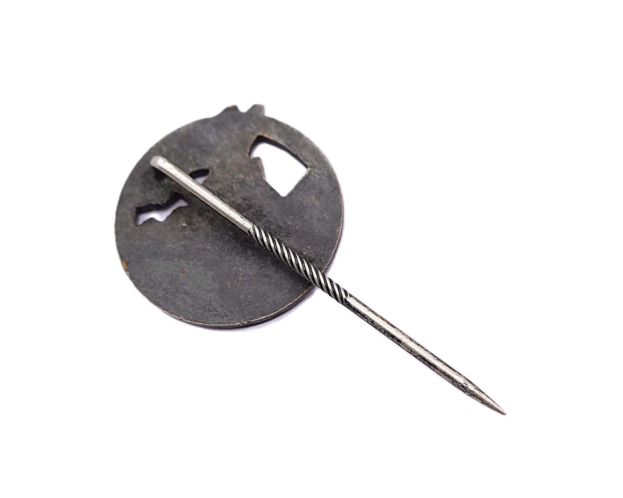 Blockadebrecher Kriegsabzeichen - Dishback Variante - Hersteller Schwerin Berlin - Mit der Halbminiatur - Verleihungsetui - Etui - Kriegsmarine – Bild 9