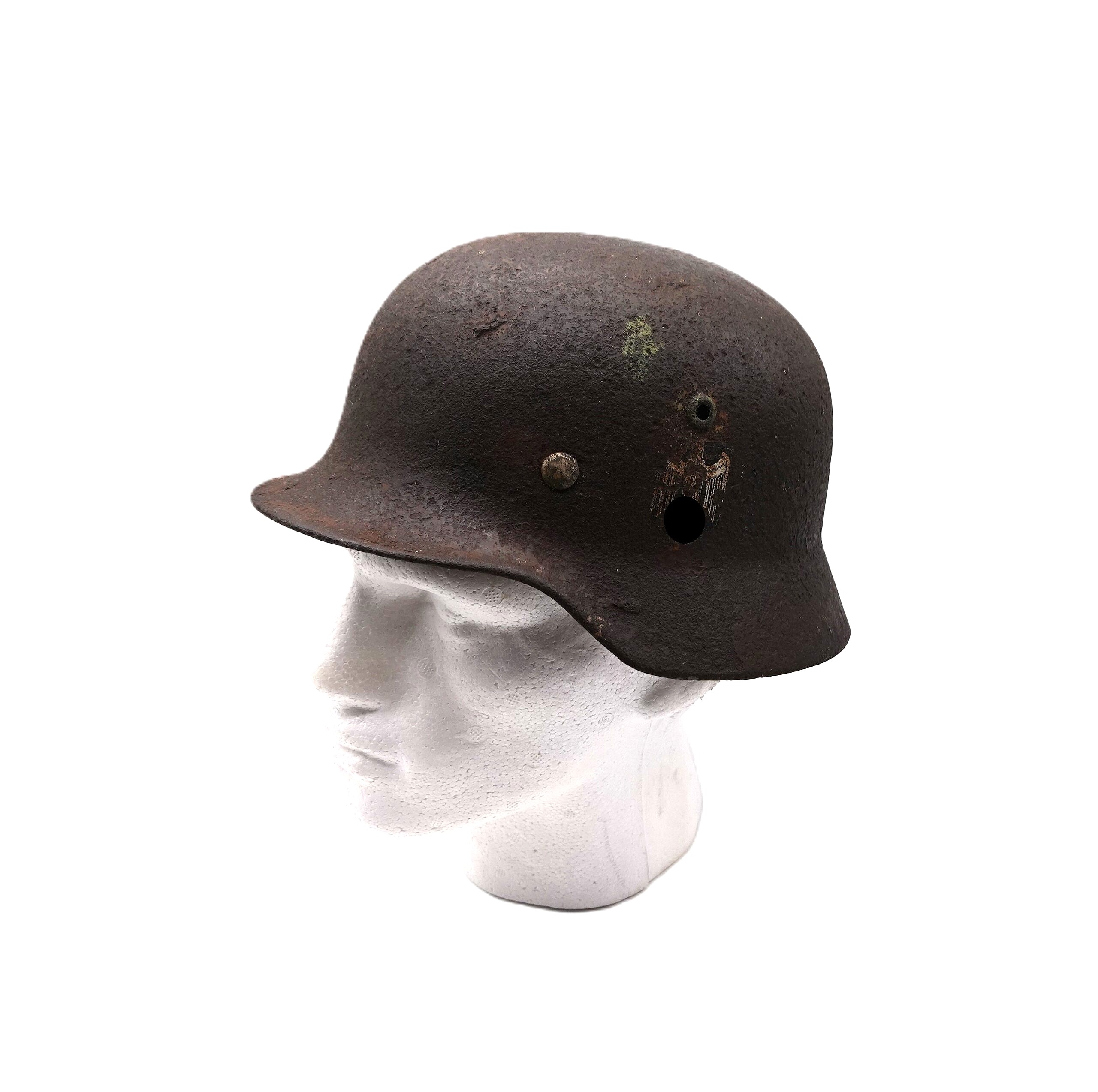 Stahlhelm mit einem Emblem – Detail – Helm – Glocke – Heer – Wehrmacht – Bild 2